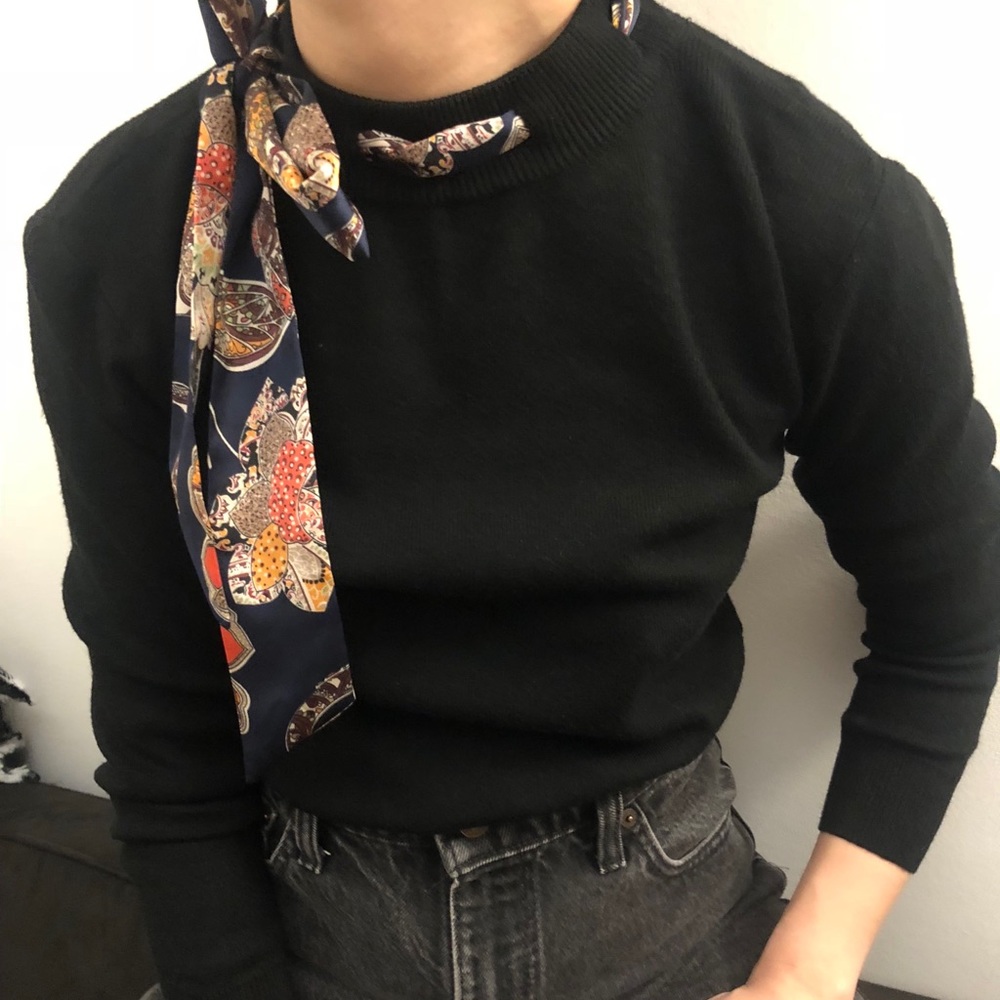 Vintage 70s black sweater with silky scarf